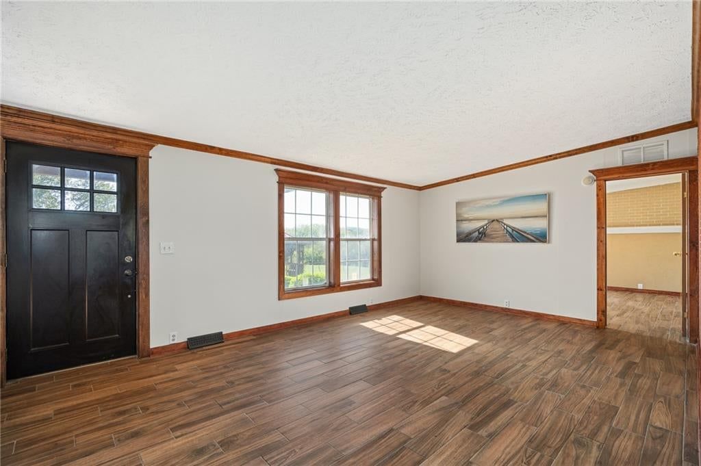 Photo 30 of 78 - 25160 W 223rd Street, Spring Hill, KS 66083