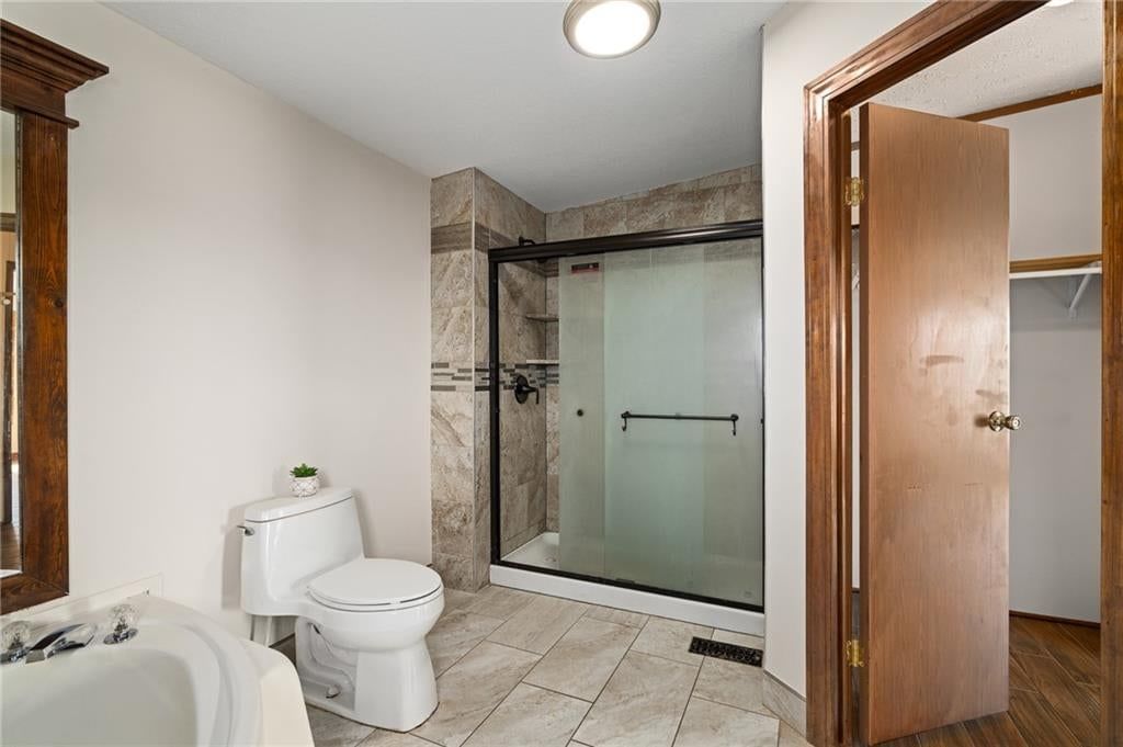 Photo 47 of 78 - 25160 W 223rd Street, Spring Hill, KS 66083
