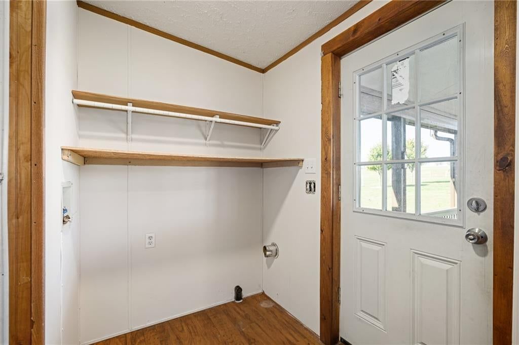 Garage storage system at 25160 W 223rd Street, Spring Hill, KS 66083