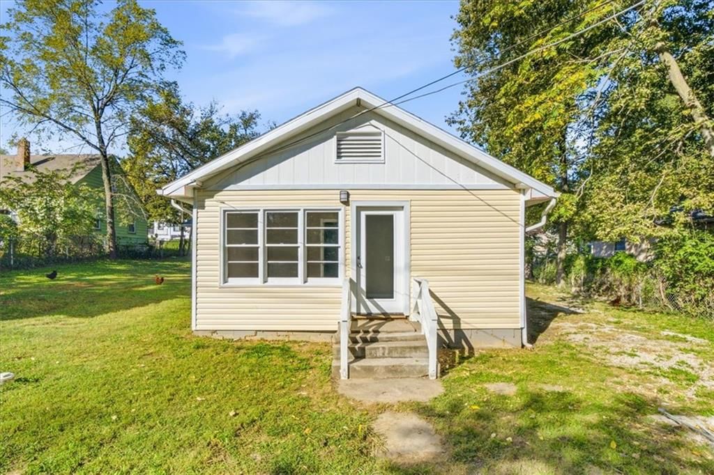 Photo 25 of 27 - 4311 Bales Avenue, Kansas City, MO 64130
