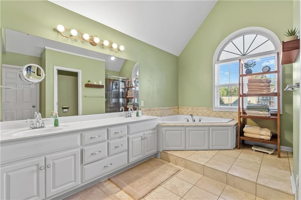 Photo 25 of 40 - 15815 E 76th Street, Kansas City, MO 64139