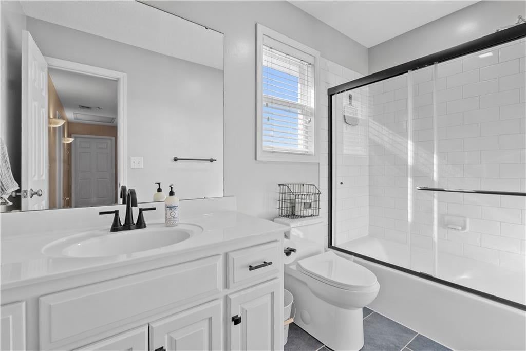 Finished basement at 15815 E 76th Street, Kansas City, MO 64139