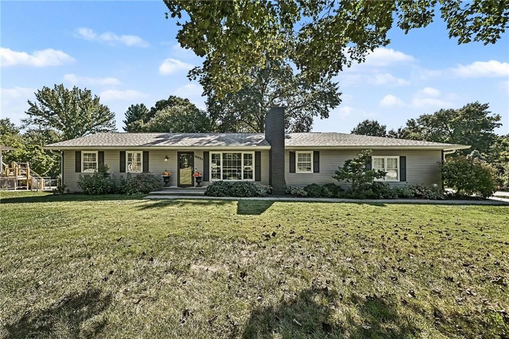 10035 W 55TH Street, Merriam, KS: listing photo 2