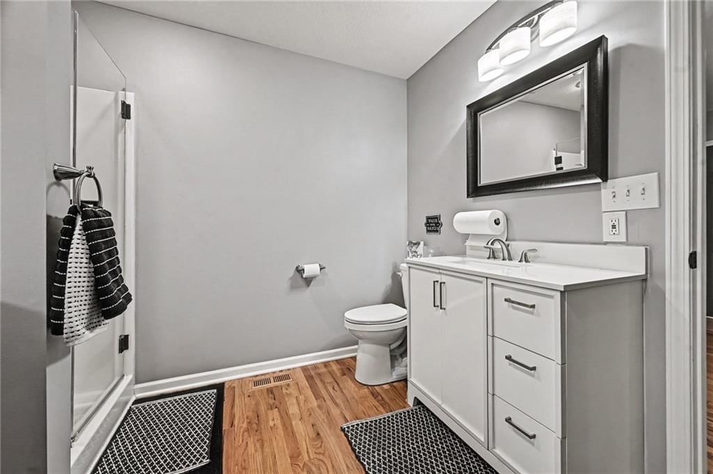 Photo 18 of 50 - 10035 W 55TH Street, Merriam, KS 66203
