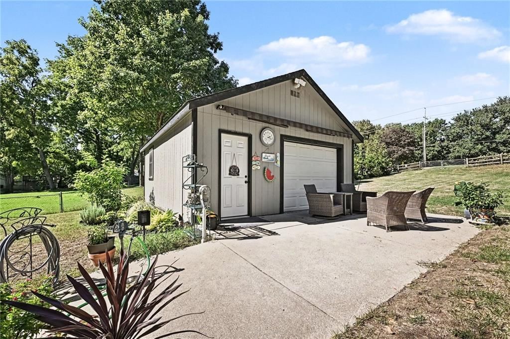 Photo 37 of 50 - 10035 W 55TH Street, Merriam, KS 66203