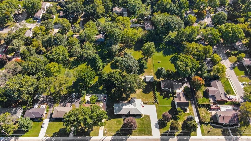 Photo 45 of 50 - 10035 W 55TH Street, Merriam, KS 66203
