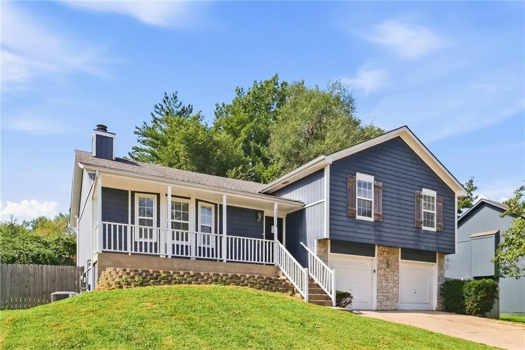 12308 Bristol Avenue, Grandview, MO: listing photo 2