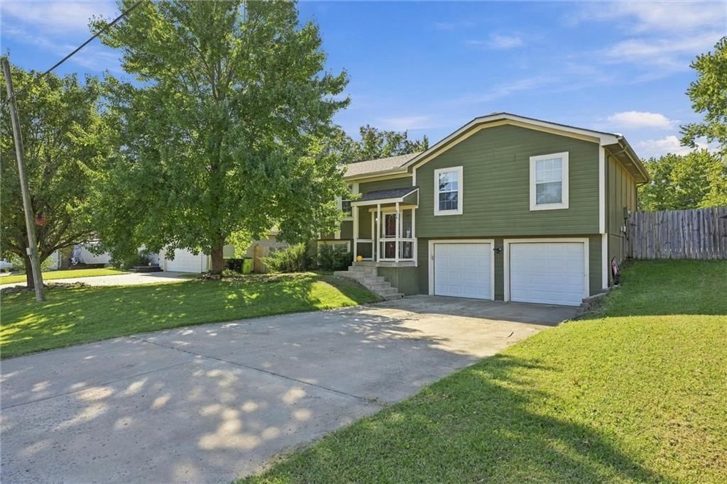804 S Cedar Street, Belton, MO: listing photo 2
