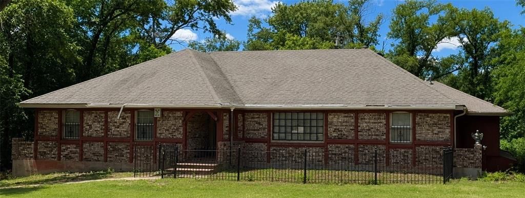 6940 Renner Road, Shawnee, KS