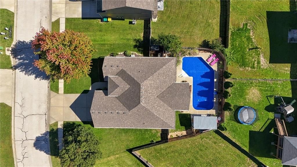 9920 Webster Circle, Kansas City, KS: listing photo 2