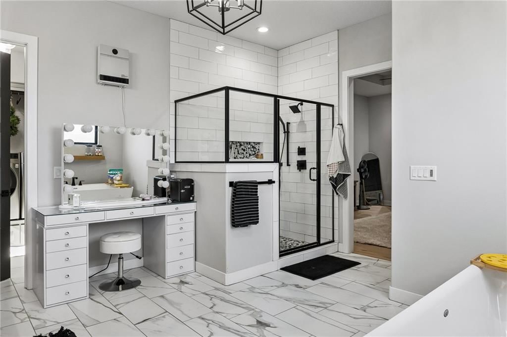Walk-in shower, tiled shower and frameless glass shower at 12804 NE 117th Street, Kearney, MO 64060