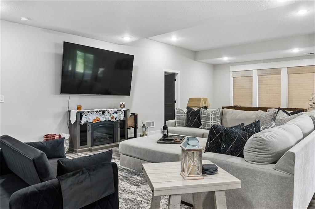 Photo 26 of 48 - 12804 NE 117th Street, Kearney, MO 64060