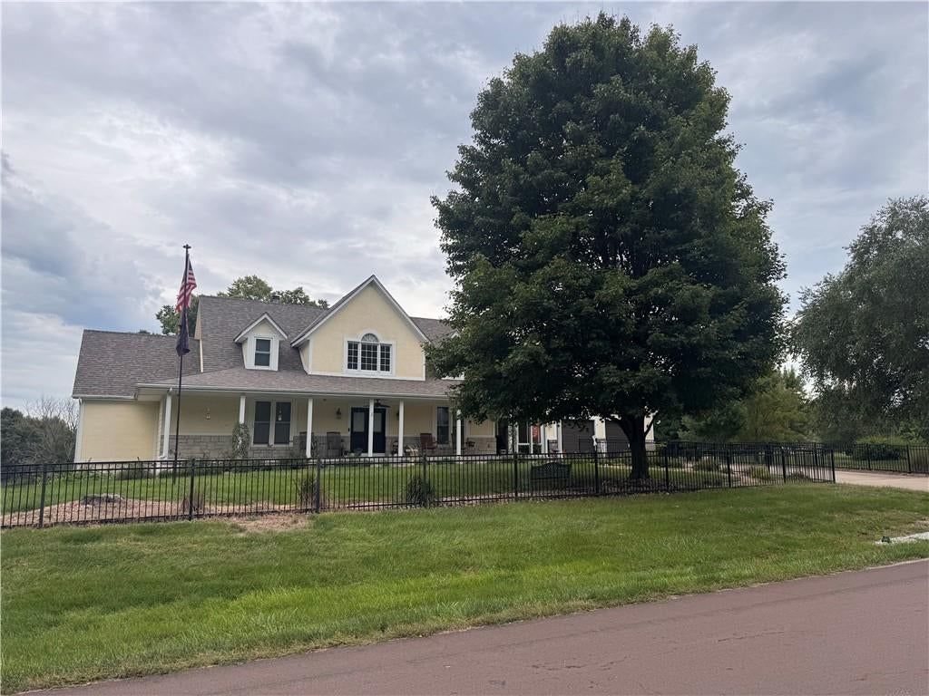 11505 Easley Drive, Lee's Summit, MO: listing photo 2