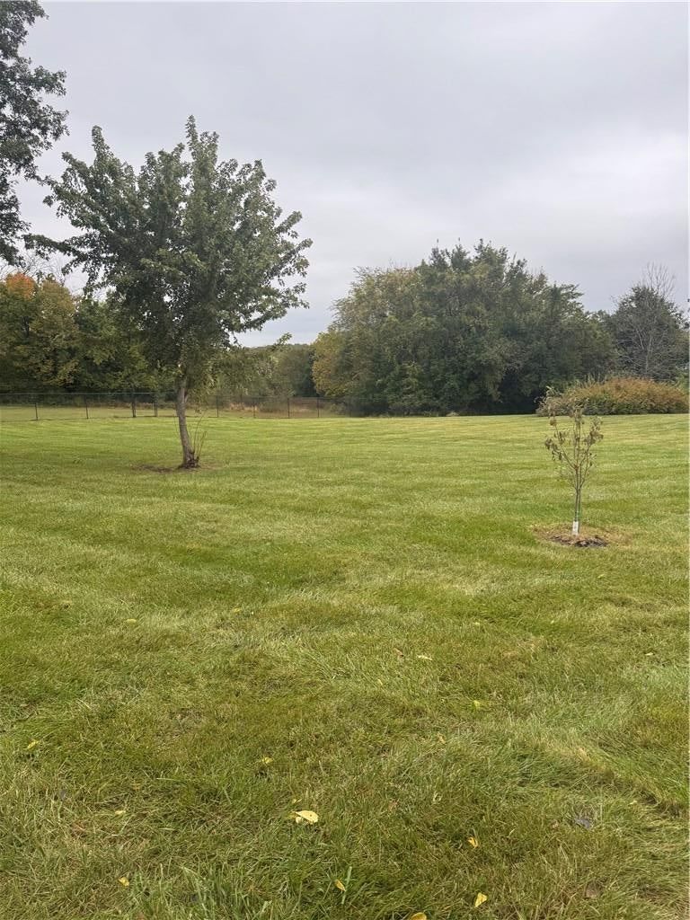 Photo 15 of 16 - 11505 Easley Drive, Lee's Summit, MO 64086