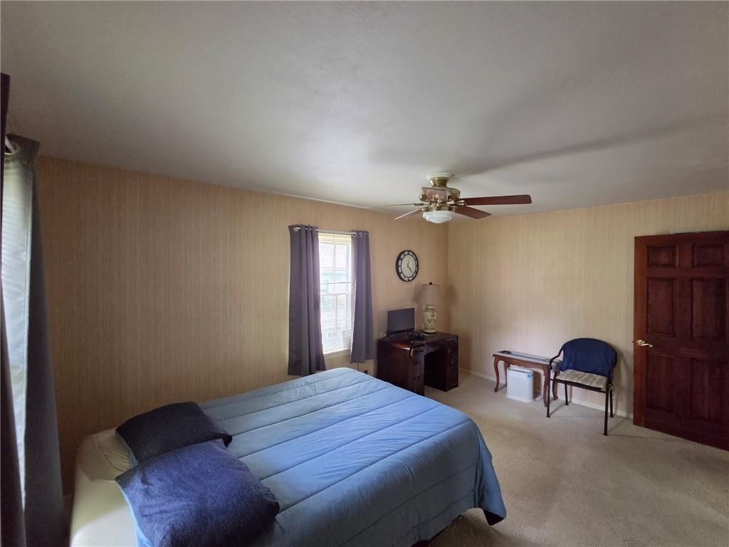 Photo 9 of 16 - 11 E 109th Terrace, Kansas City, MO 64114