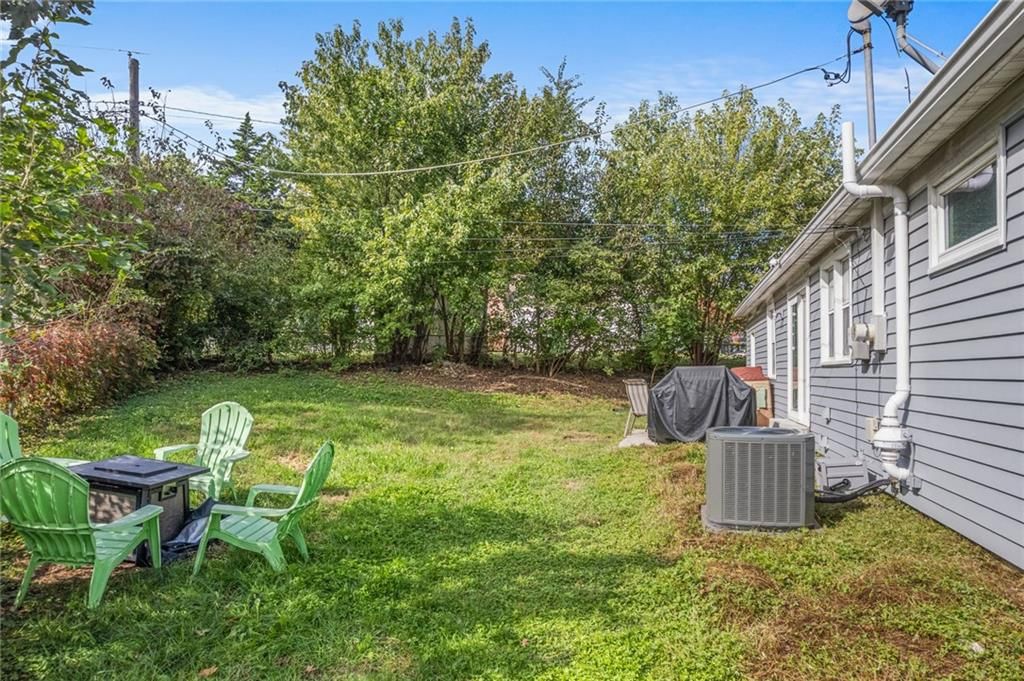 Photo 26 of 28 - 9702 EBY Street, Overland Park, KS 66212