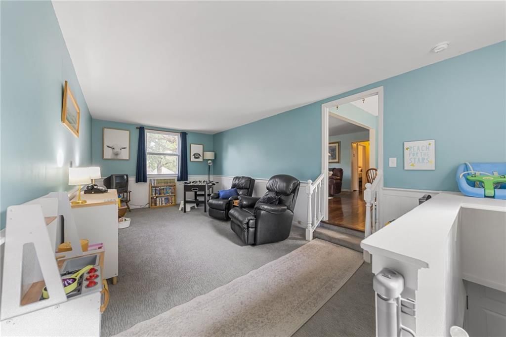 Photo 14 of 28 - 9702 EBY Street, Overland Park, KS 66212