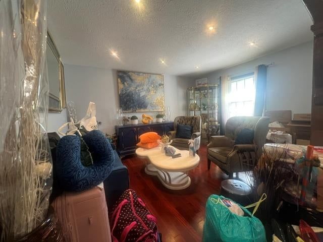 Recessed lighting at 7700 E 127 Place, Grandview, MO 64030