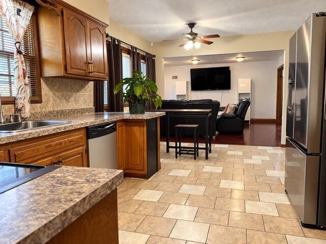 Photo 15 of 34 - 7700 E 127 Place, Grandview, MO 64030