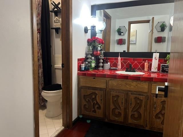 Photo 18 of 34 - 7700 E 127 Place, Grandview, MO 64030