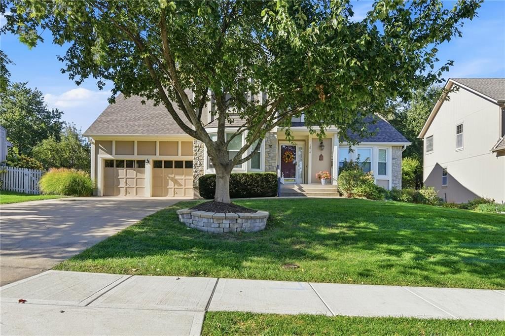 12818 Bond Street, Overland Park, KS