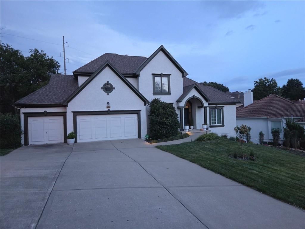 5452 NE Northgate Circle, Lee's Summit, MO