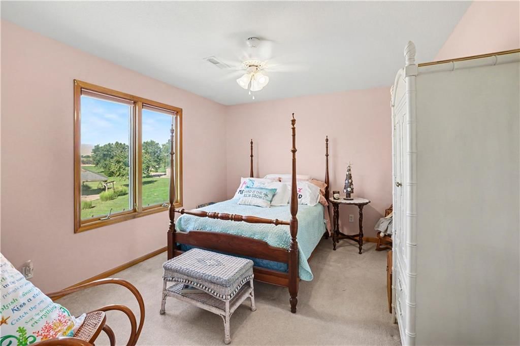 Photo 25 of 37 - 14891 142nd Street, Bonner Springs, KS 66012