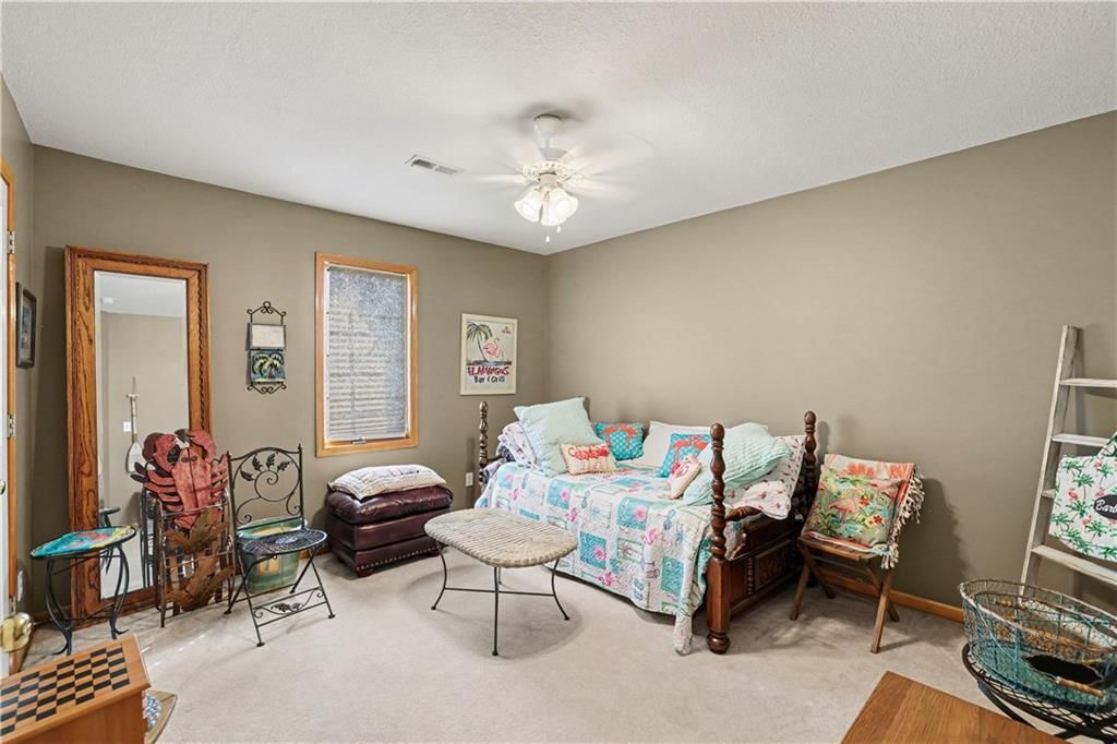 Photo 27 of 37 - 14891 142nd Street, Bonner Springs, KS 66012