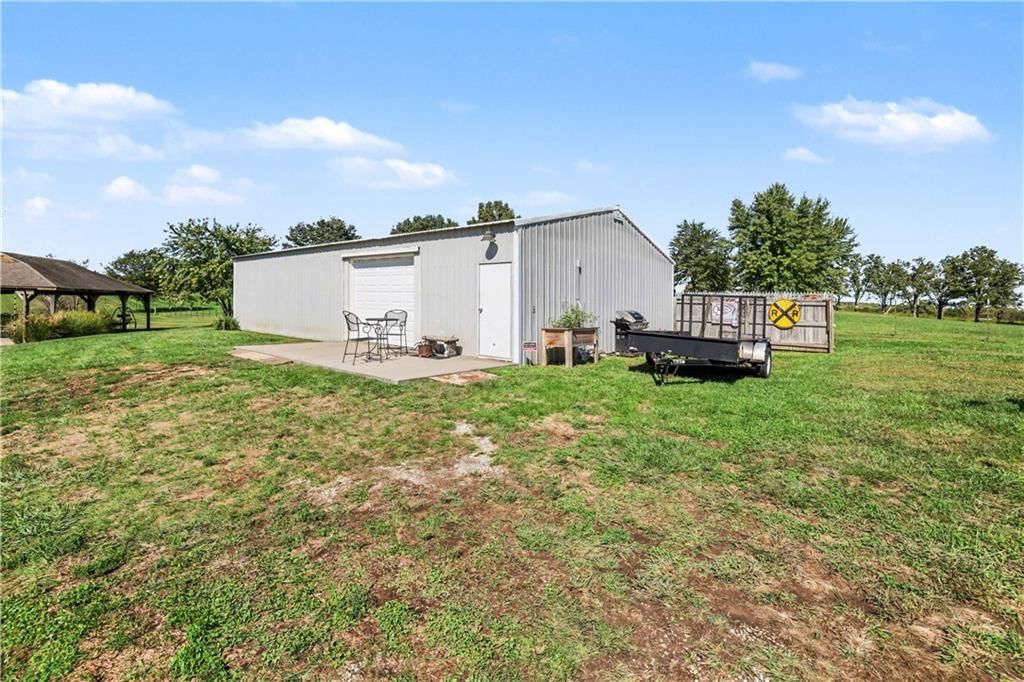 Photo 37 of 37 - 14891 142nd Street, Bonner Springs, KS 66012