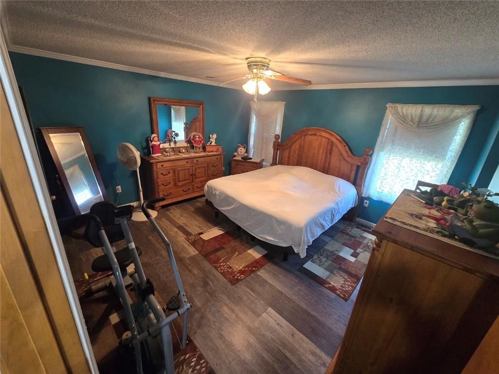 Photo 19 of 43 - 806 Orchid Street, Garden City, MO 64747