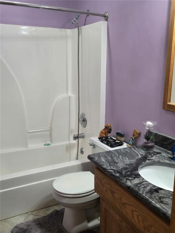 Photo 30 of 43 - 806 Orchid Street, Garden City, MO 64747