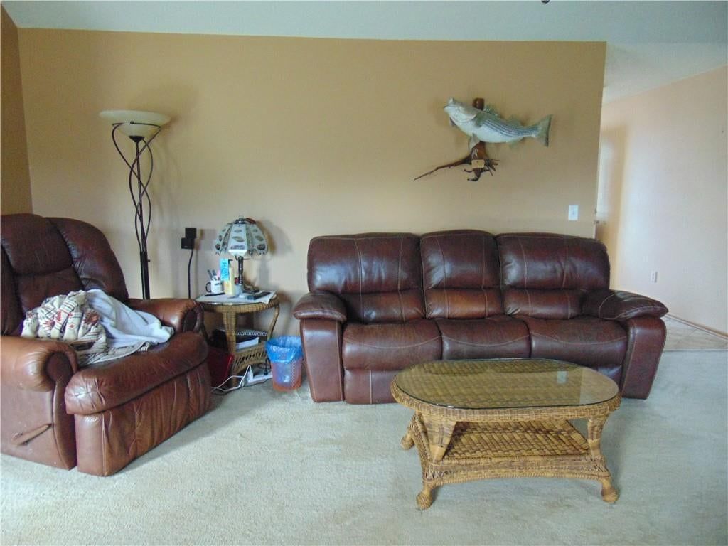 Photo 9 of 43 - 806 Orchid Street, Garden City, MO 64747