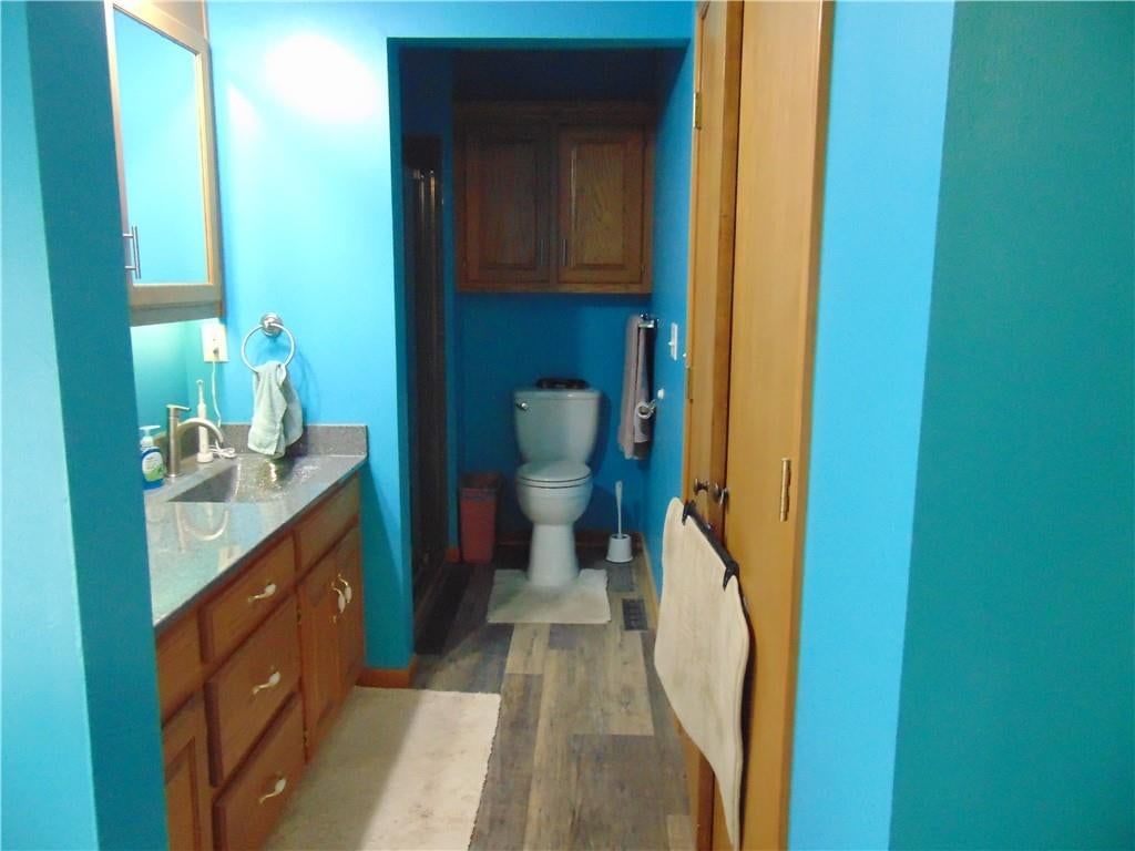 Photo 26 of 43 - 806 Orchid Street, Garden City, MO 64747
