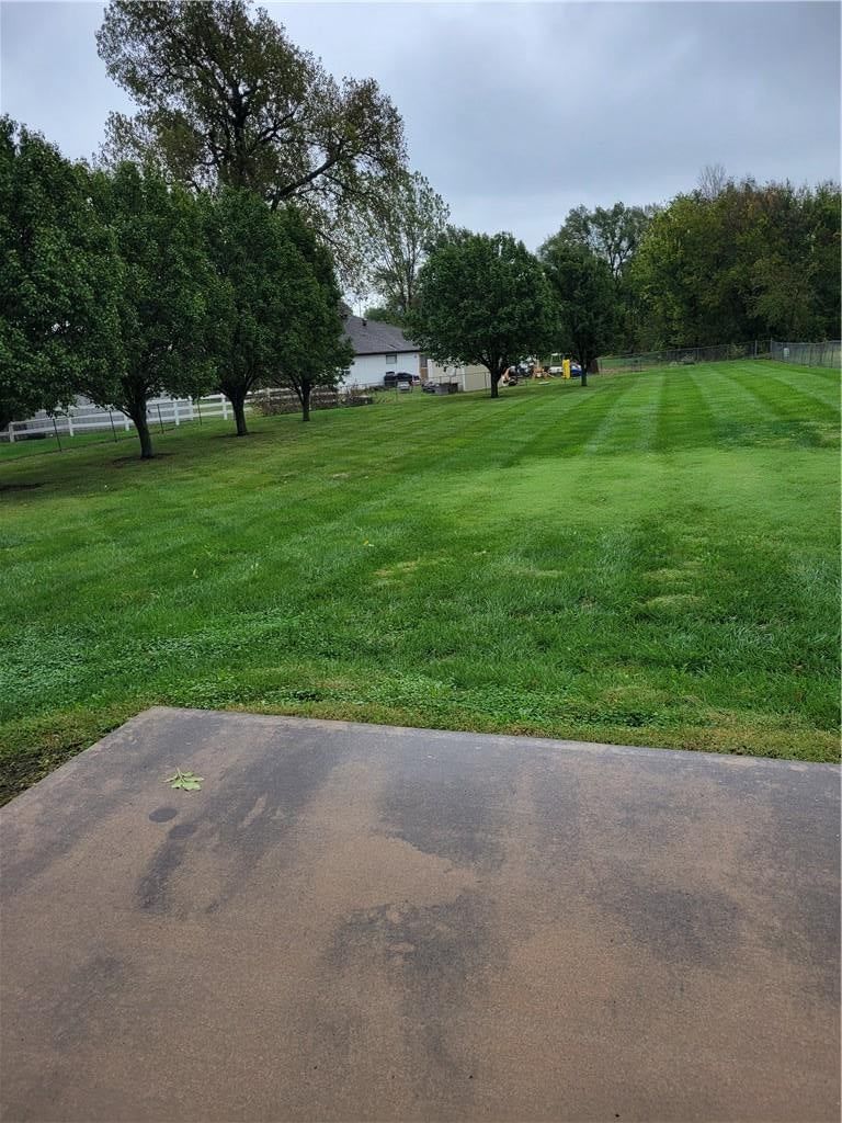Photo 39 of 43 - 806 Orchid Street, Garden City, MO 64747
