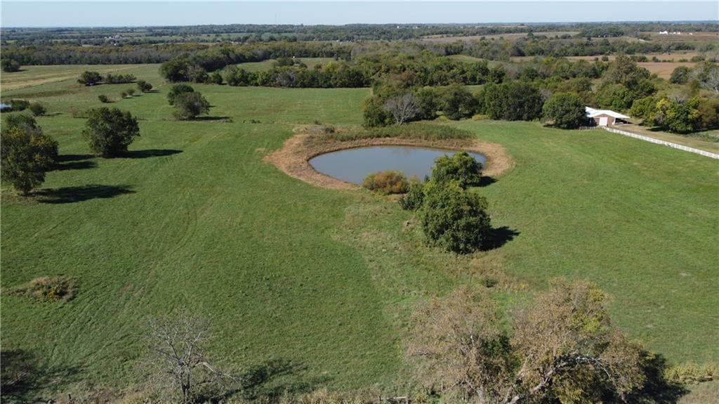 35356 Mission Belleview Road, Louisburg, KS: listing photo 3