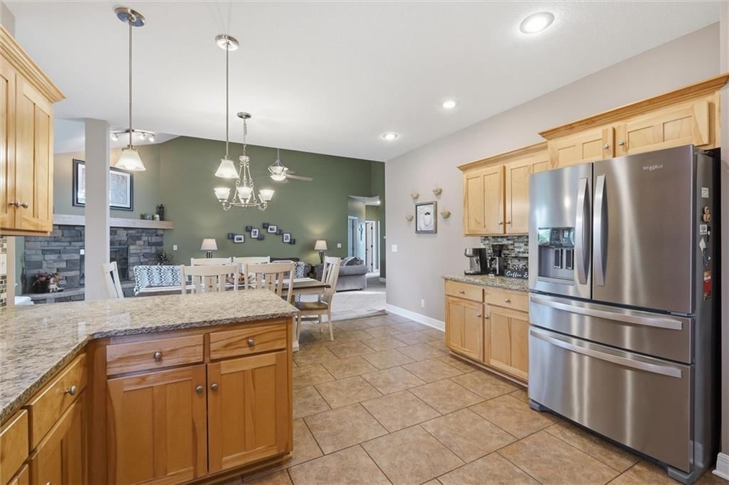 Photo 8 of 35 - 27423 New Lancaster Road, Louisburg, KS 66053