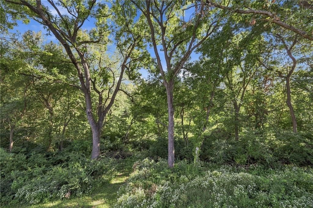 Photo 7 of 33 - 9504 NW 87th Terrace, Kansas City, MO 64153