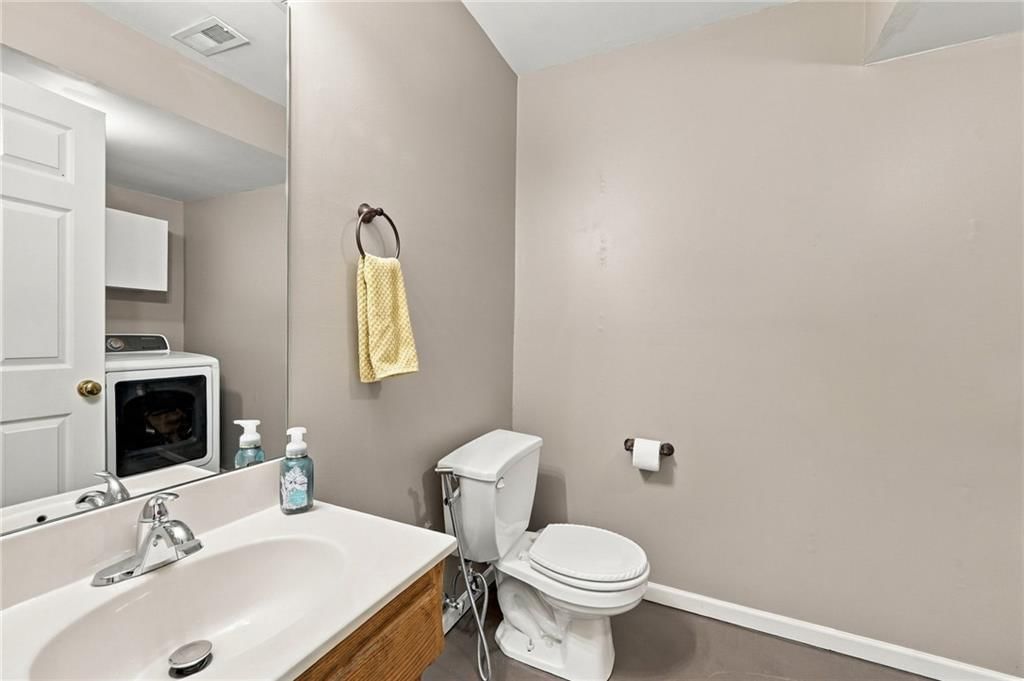 Photo 31 of 33 - 9504 NW 87th Terrace, Kansas City, MO 64153