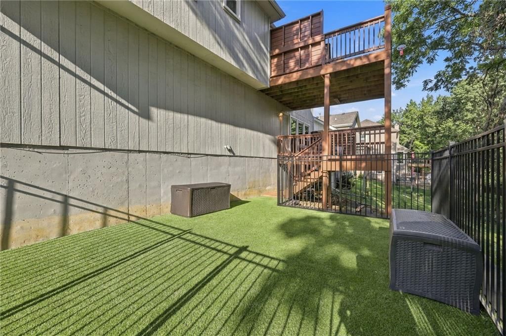 Photo 9 of 33 - 9504 NW 87th Terrace, Kansas City, MO 64153