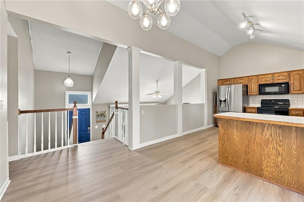 Photo 20 of 33 - 9504 NW 87th Terrace, Kansas City, MO 64153