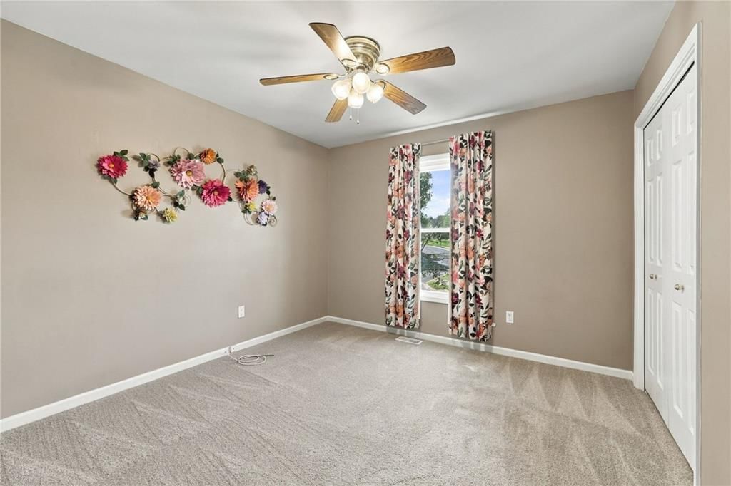 Photo 25 of 33 - 9504 NW 87th Terrace, Kansas City, MO 64153