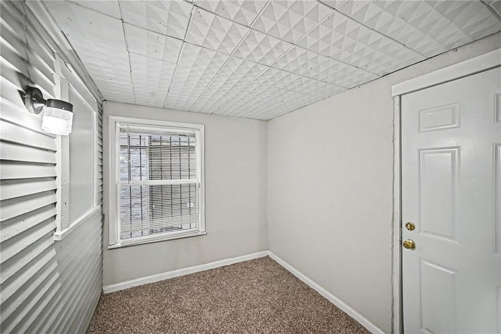 Photo 13 of 16 - 1603 Elmwood Street, Kansas City, MO 64127