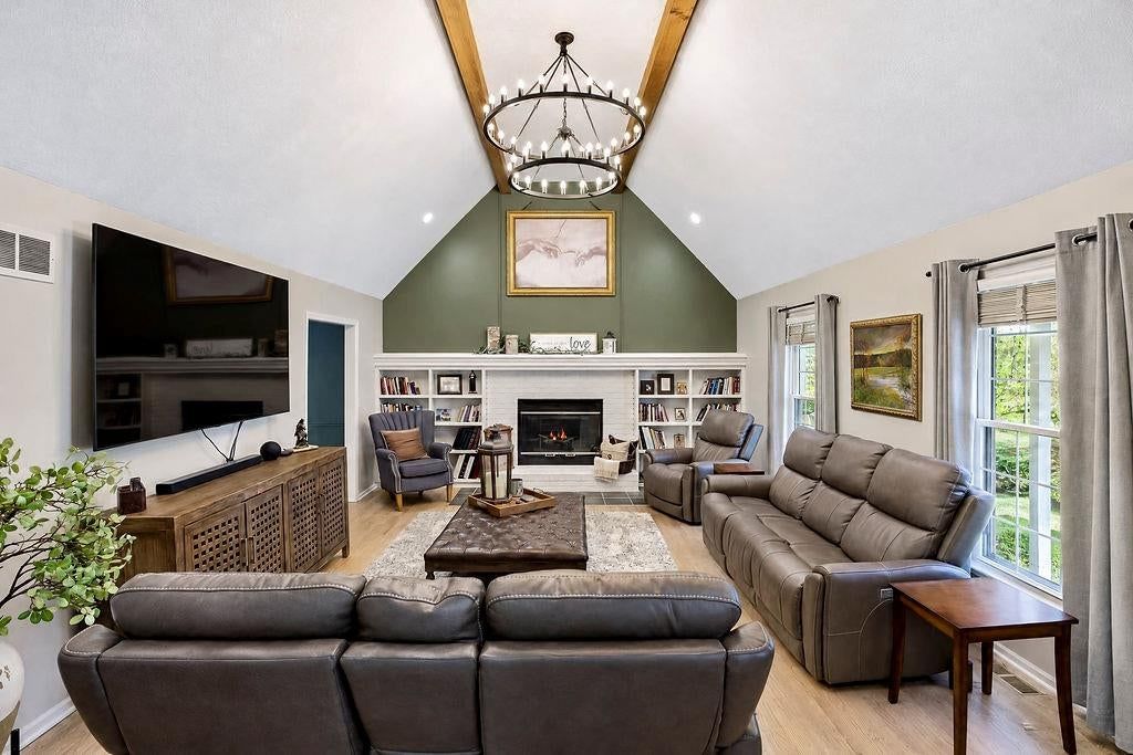 18401 W 114th Terrace, Olathe, KS: listing photo 3