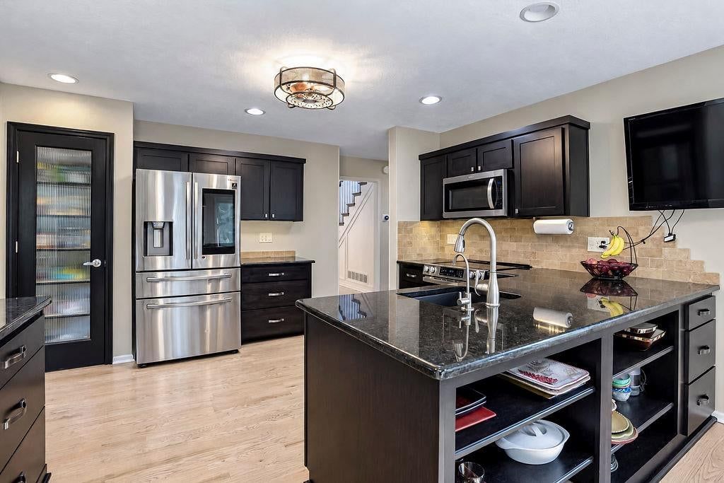 Photo 11 of 45 - 18401 W 114th Terrace, Olathe, KS 66061