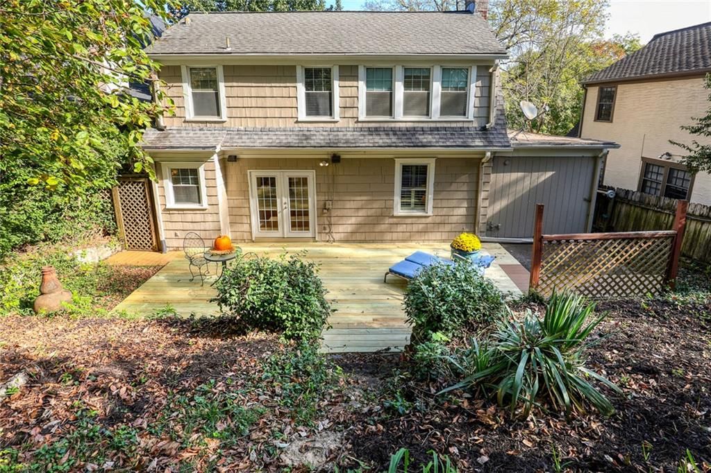 Photo 27 of 28 - 4900 Westwood Road, Kansas City, MO 64112