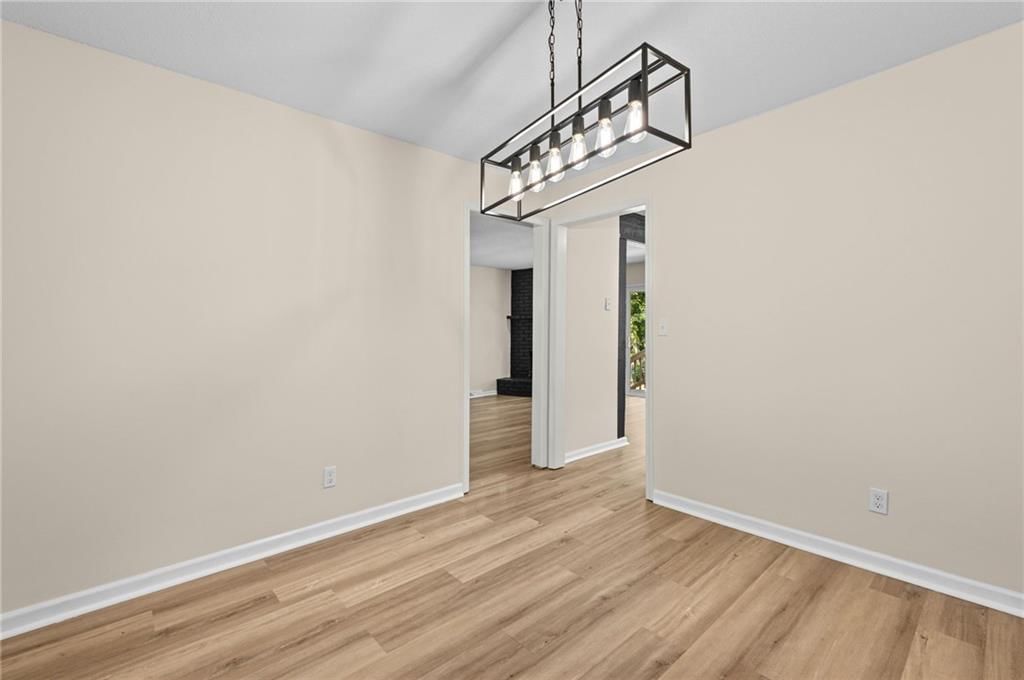 Photo 14 of 42 - 14710 NW 67th Street, Parkville, MO 64152