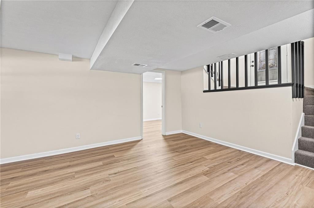 Finished basement at 14710 NW 67th Street, Parkville, MO 64152