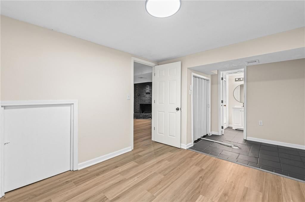 Photo 28 of 42 - 14710 NW 67th Street, Parkville, MO 64152