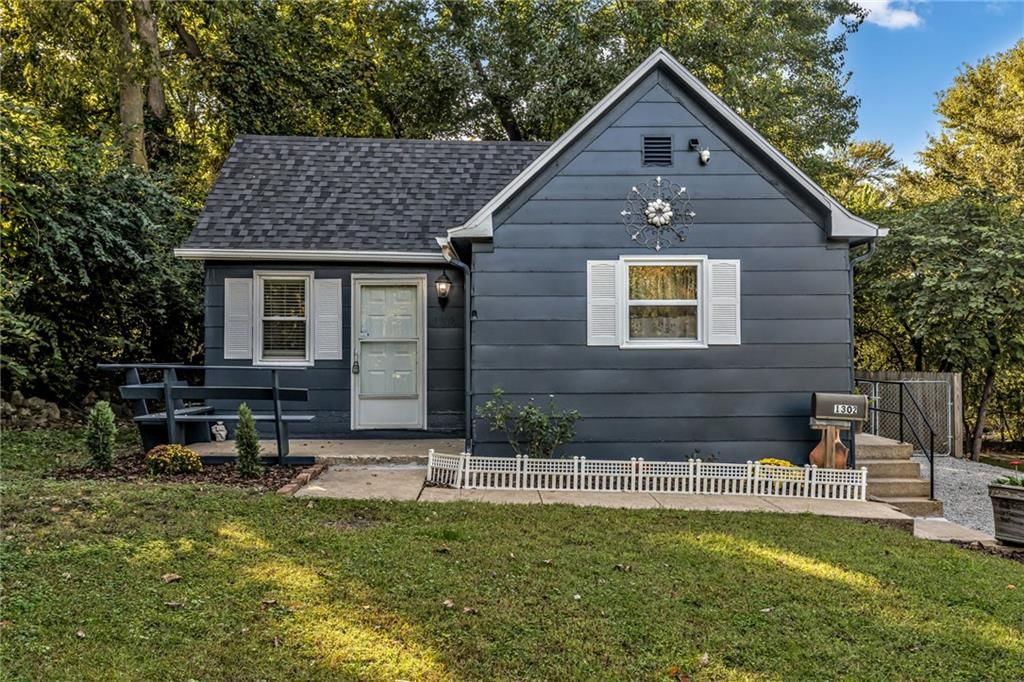 1302 S Hedges Avenue, Independence, MO