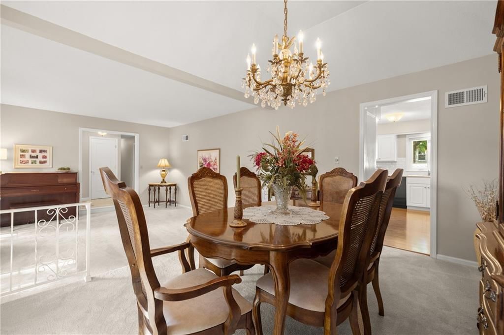 Statement lighting at 7812 W 100th Terrace, Overland Park, KS 66212
